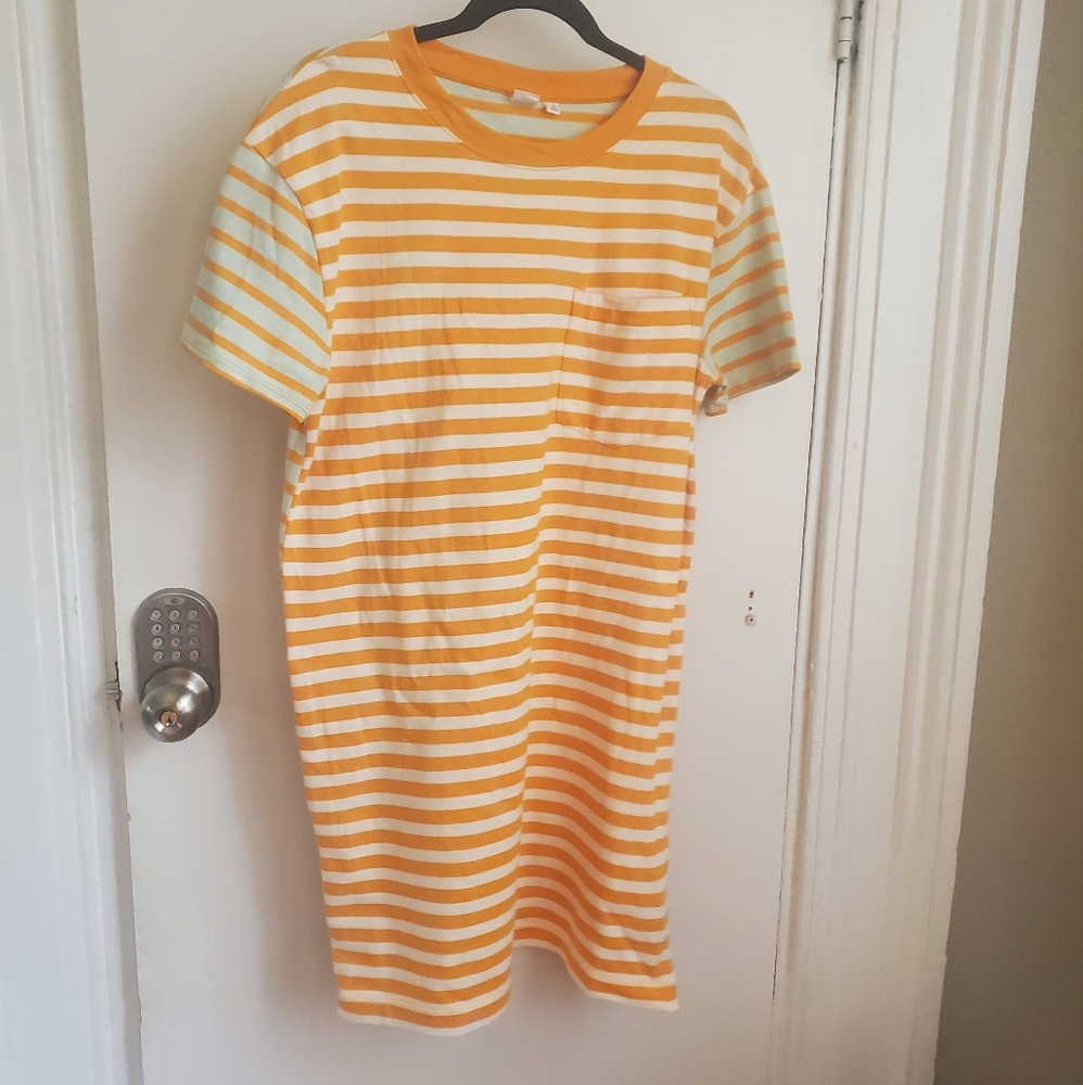 Gap T-Shirt Dress